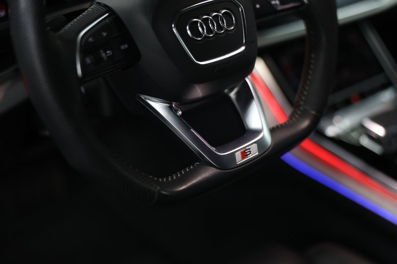 Audi Q7 2020, foto 25