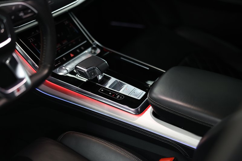 Audi Q7 2020, foto 30