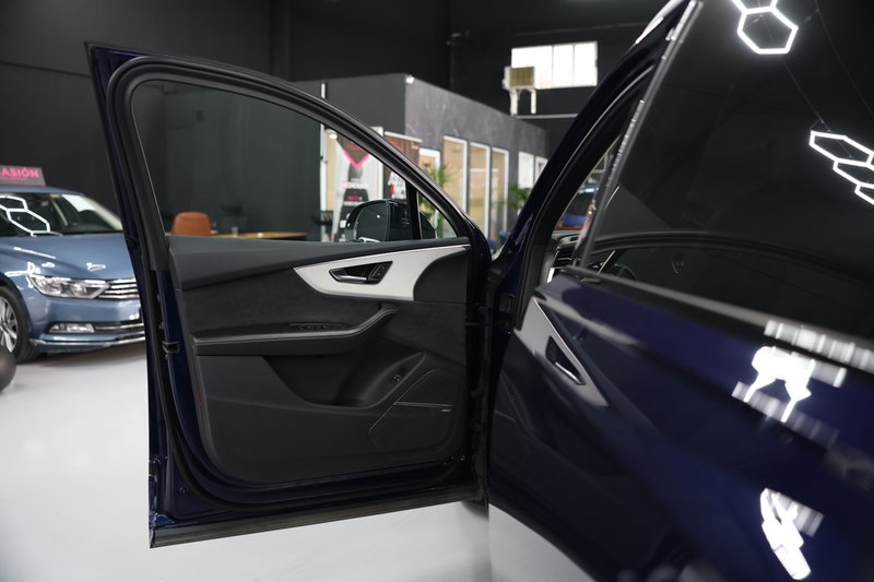 Audi Q7 2020, foto 38