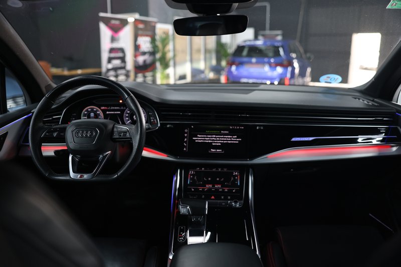 Audi Q7 2020, foto 43