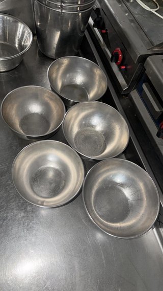 Cuencos de acero inoxidable buen estado 5€ unidad