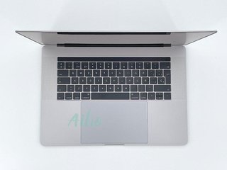 MacBook Pro 15" (2017) Intel Core i7 2.9GHz 4 núcleos - SSD 512GB - RAM 16GB - Gris Espacial