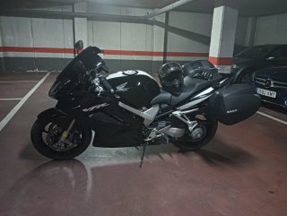 Honda VFR 800 VTEC Negra