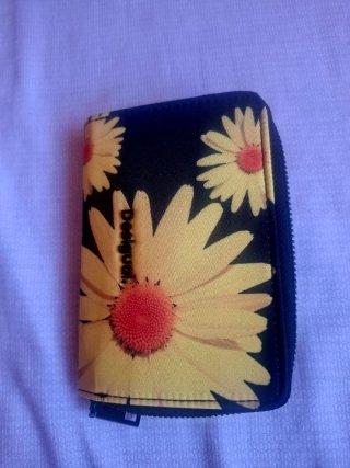 Cartera tarjetero monedero Desigual Flores