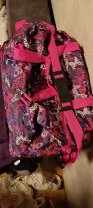 Macuto de viaje con estampado de mariposas