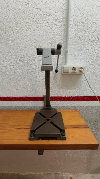 Banco de trabajo 90x35cm con tornillo