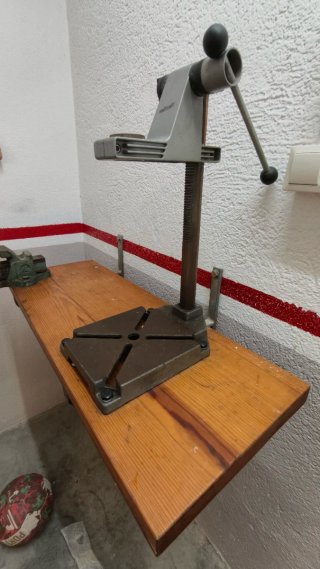Banco de trabajo 90x35cm con tornillo