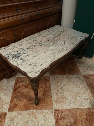 Lote Muebles Clásicos: Sofás y Sillones y mesas