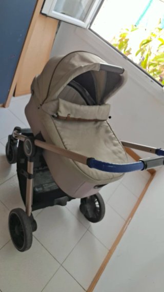 Passeggino Chicco + Quad a Batteria