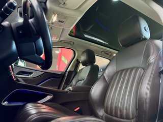 Jaguar F-PACE 2.0 i4D 180cv AWD Portfolio
