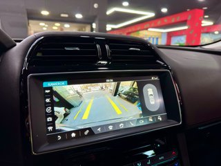 Jaguar F-PACE 2.0 i4D 180cv AWD Portfolio