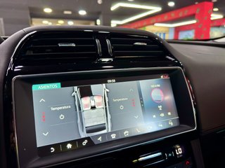 Jaguar F-PACE 2.0 i4D 180cv AWD Portfolio