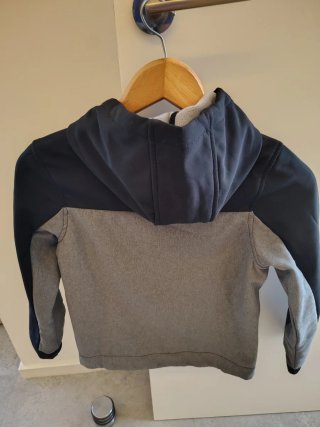 Chaqueta Softshell Tenth Niño Negra/Gris