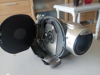 Sony Handycam DVD Camcorder + Accesorios