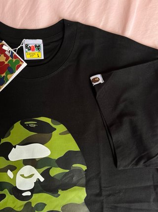 Camiseta BAPE A Bathing Ape Negra Verde