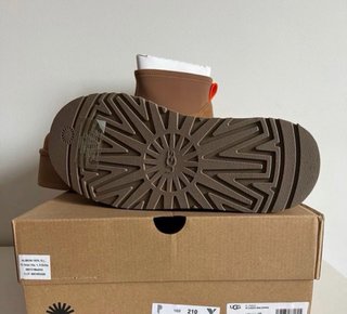 Stivali UGG Beige/Marrone Taglia 37