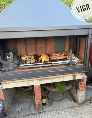 Parrillas de obra con horno y leñero