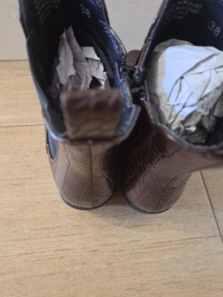 Botines tacón 3cm efecto piel cocodrilo