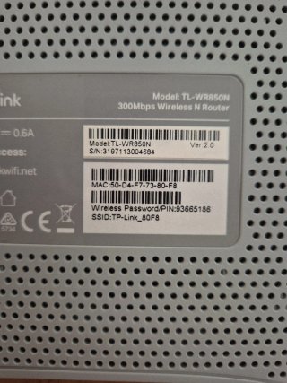 Módem WiFi TP-Link con antenas