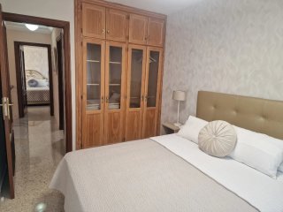 Chalet pareado en alquiler de larga temporada.