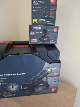Amoladora Parkside 12V Performance 76mm