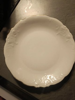 Platos pequeños borde dorado