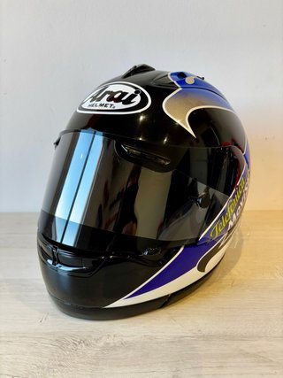 Casco Arai Roberts Jr.