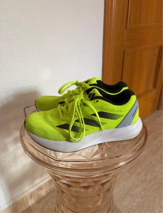 Zapatillas Adidas Verdes y Blancas