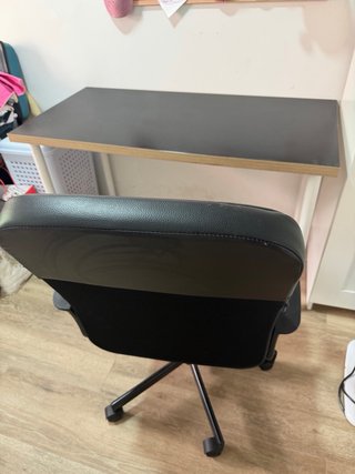 Escritorio y silla