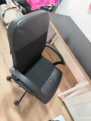 Escritorio y silla