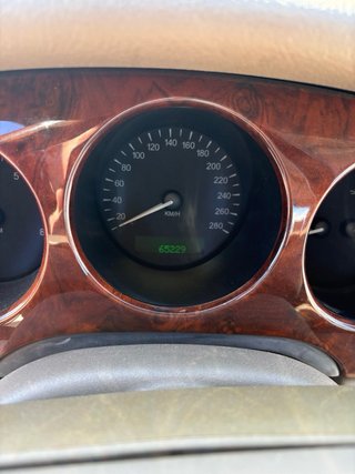 Jaguar XJ8