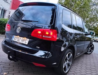 Volkswagen Touran 7 PLAZAS - SIN GARANTÍA