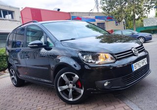 Volkswagen Touran 7 PLAZAS - SIN GARANTÍA