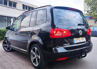 Volkswagen Touran 7 PLAZAS - SIN GARANTÍA