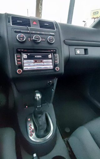 Volkswagen Touran 7 PLAZAS - SIN GARANTÍA