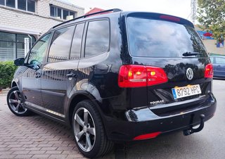 Volkswagen Touran 7 PLAZAS - SIN GARANTÍA