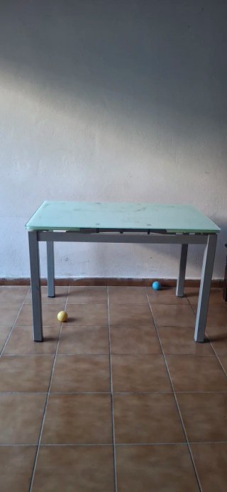 Mesa de comedor cristal y metal