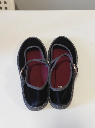 Merceditas terciopelo negro T.36