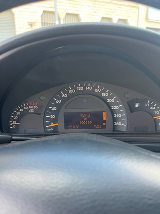 Mercedes-Benz Clase C320
