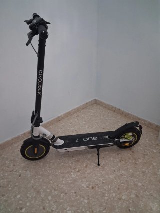 Patinete eléctrico SmartGyro, 1 año