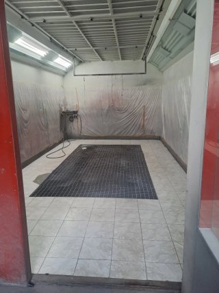 Alquiler taller chapa y pintura.