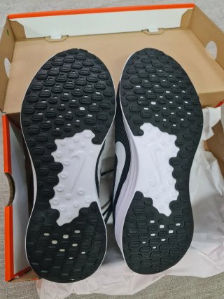 Zapatillas Nike Negras y Grises