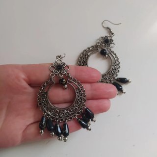 Pendientes largos negros y plata vintage