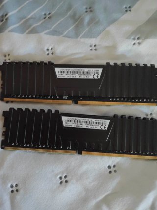 Corsair 16GB (2x8GB) DDR4 4000MHz RAM