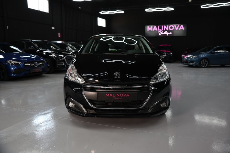 Peugeot 208 2018, foto 3