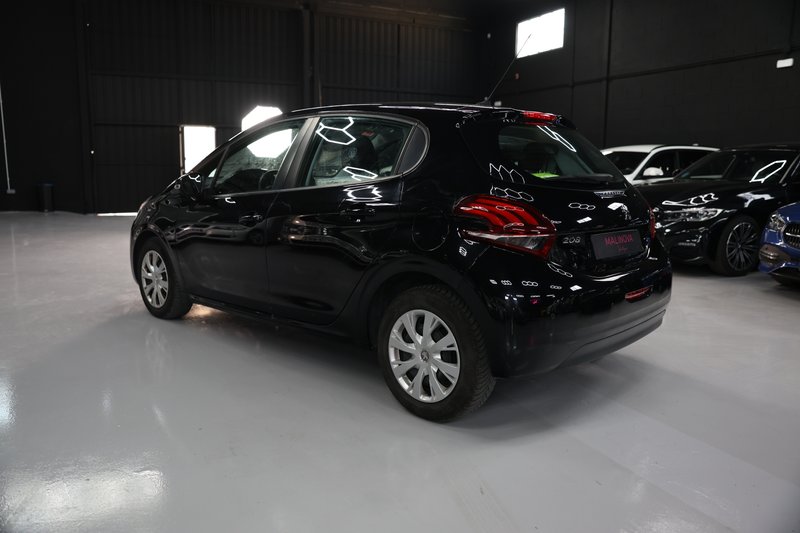 Peugeot 208 2018, foto 4