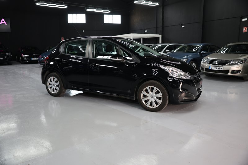 Peugeot 208 2018, foto 6