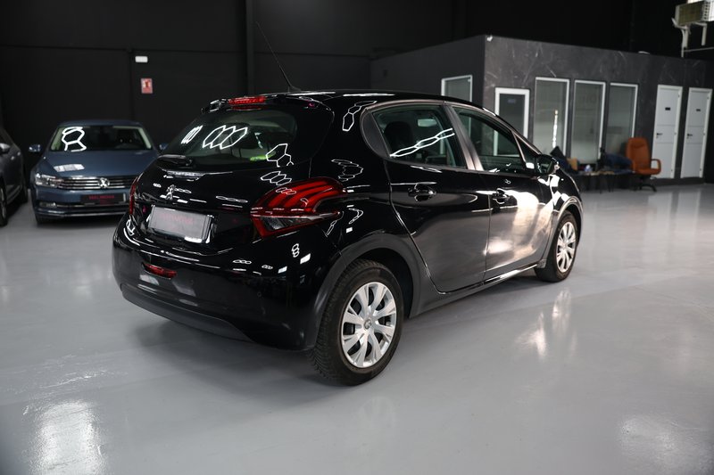 Peugeot 208 2018, foto 5