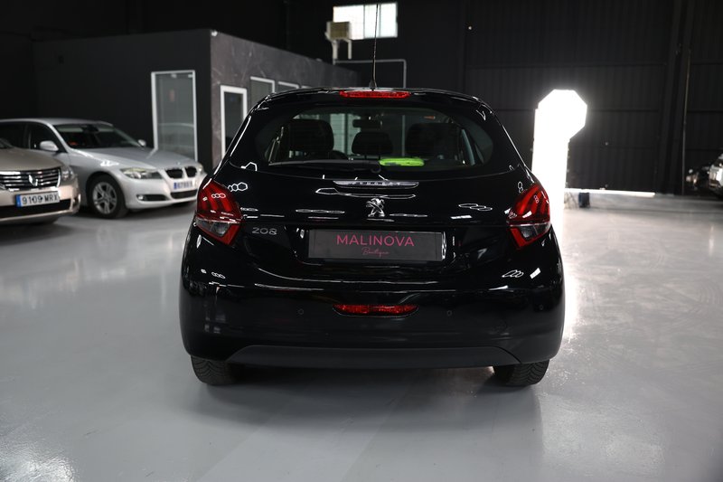 Peugeot 208 2018, foto 9