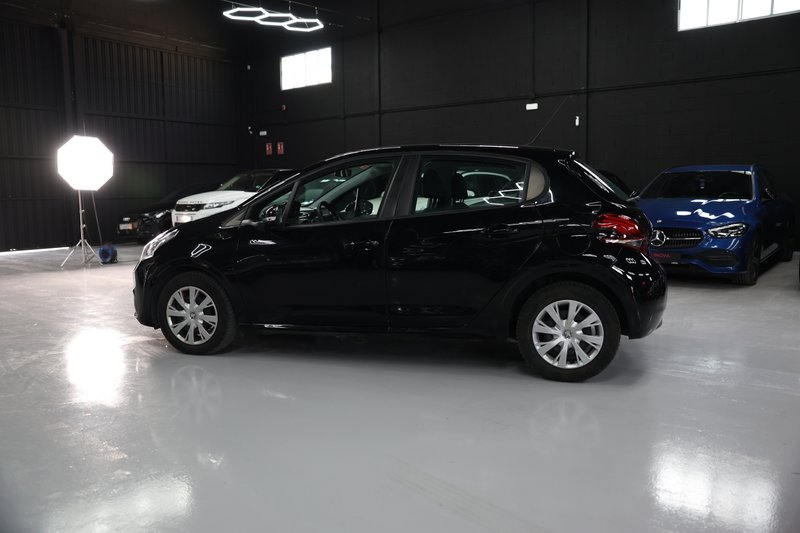 Peugeot 208 2018, foto 21